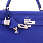 Hermès Kelly Handbag Blue Togo with Palladium Hardware - Image 3